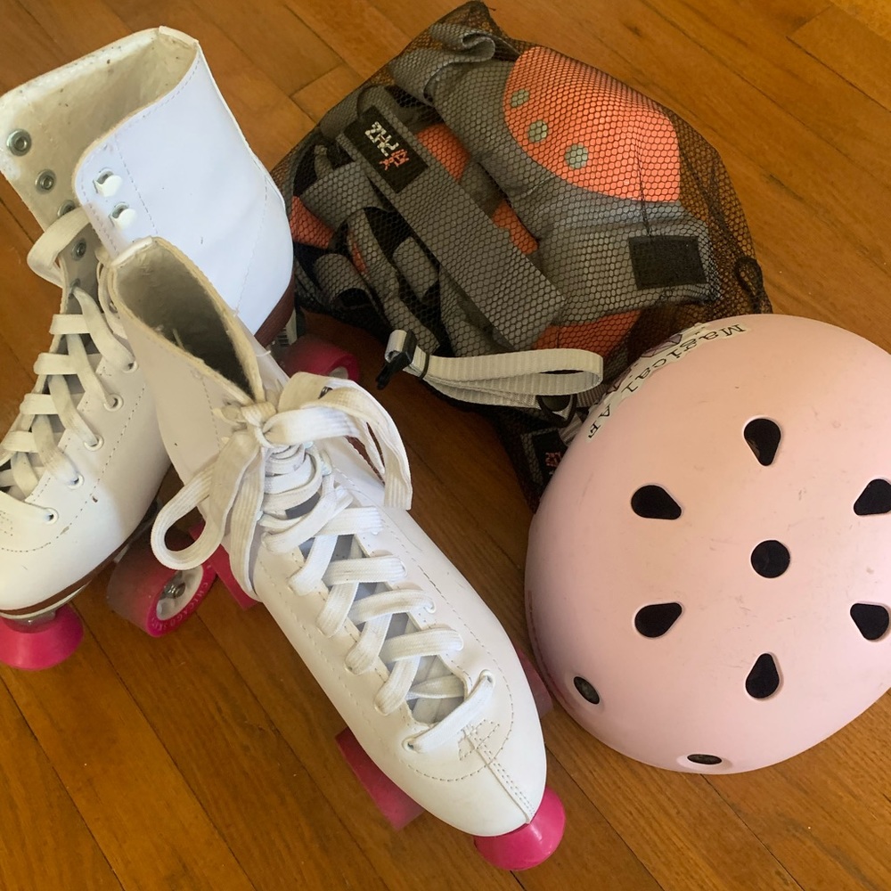 Roller skating bundle, size 8, everything needed to get started!